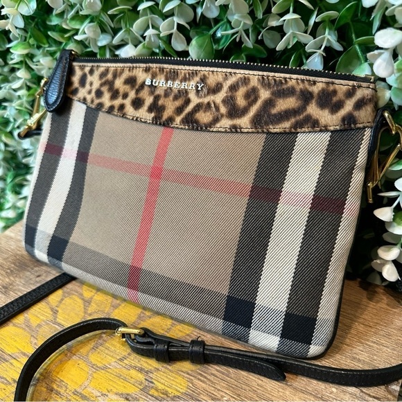 Burberry house check crossbody bag clutch with leopard calf hair trim in VGUC - Picture 2 of 16